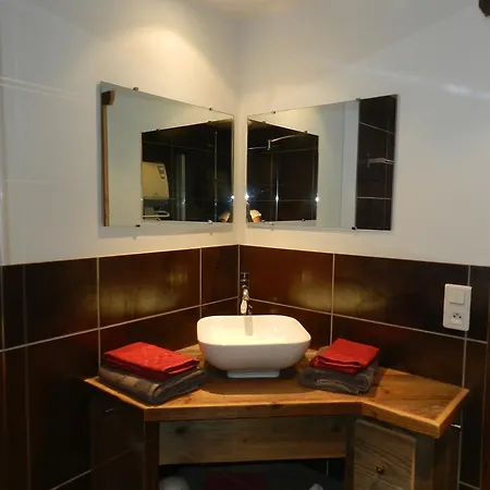 B&B La Maison De Calixte 부르생모리스